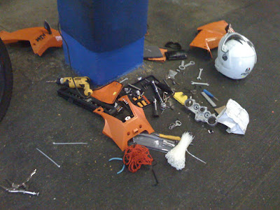 KTM Adventure 990 installing Scotts Steering Damper